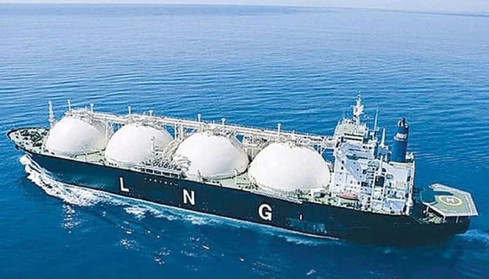 Govt fixes Rs2,000 gas rate for RLNG power plants amid LNG supply crunch