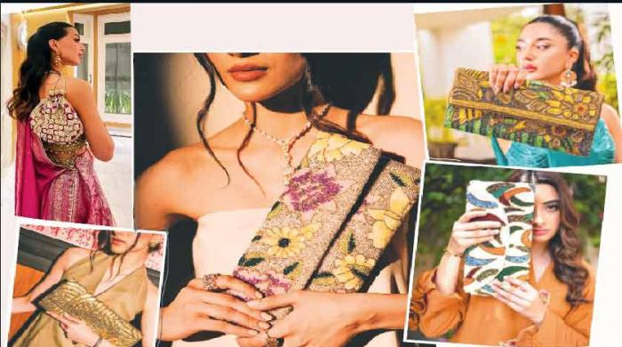 SPARKLE  IN YOUR HANDS