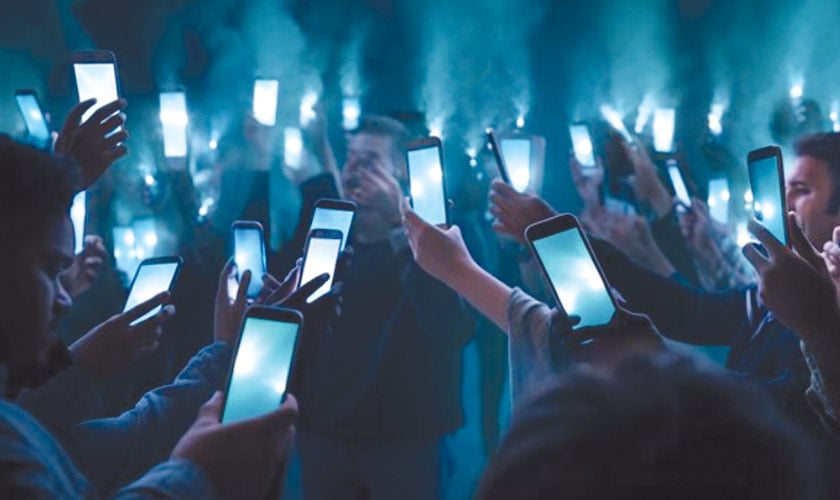 DIGITAL DISTRACTIONS