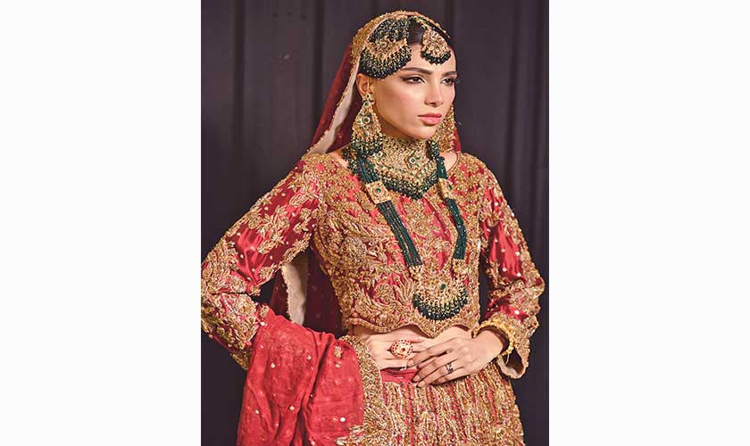 The bridal beauty maestro