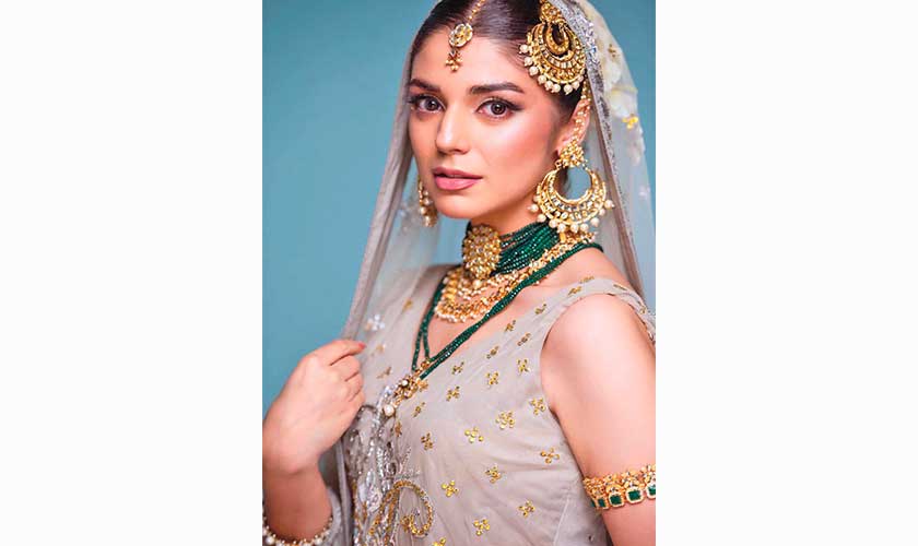 The bridal beauty maestro
