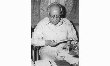 Reshaping the modern ghazal