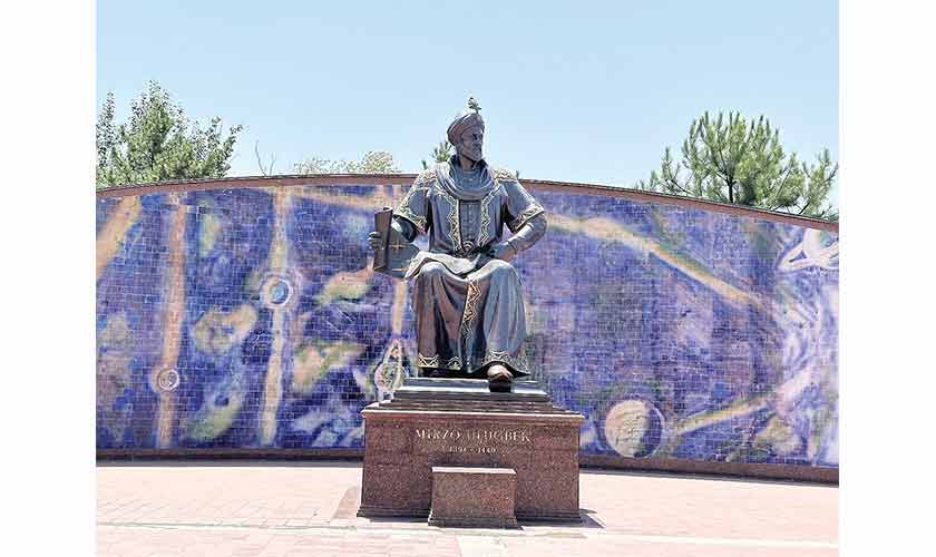 Statue of Ulugh Beg in front of the Observatory.