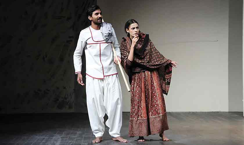 Bringing Hakro to the stage