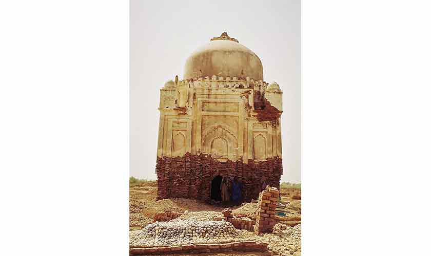 Tomb of Mir Sobdar Khan Jamali which collapsed in the flood of 2010.