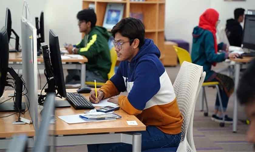 Between screens and classrooms