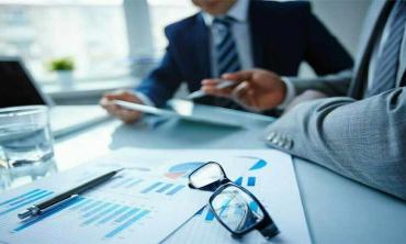 Privatisation vs public-private partnership