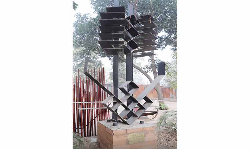 Zahoor ul Akhlaq: National College of Arts Lahore.