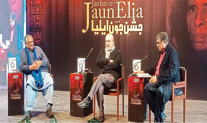 Journalists Suhail Warraich, Hammad Ghaznavi and Fawad Hassan Fawad take part in a discussion during Jashn-i-Jaun Elia.