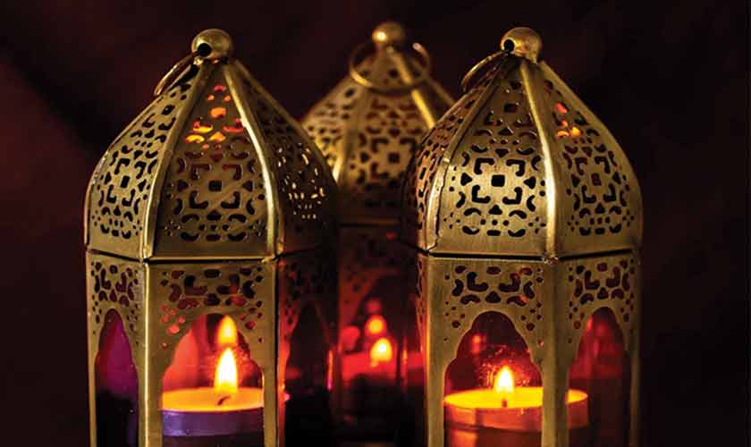 Between restraint and revelry