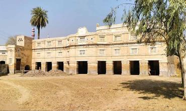 The scholars who shaped Shikarpur