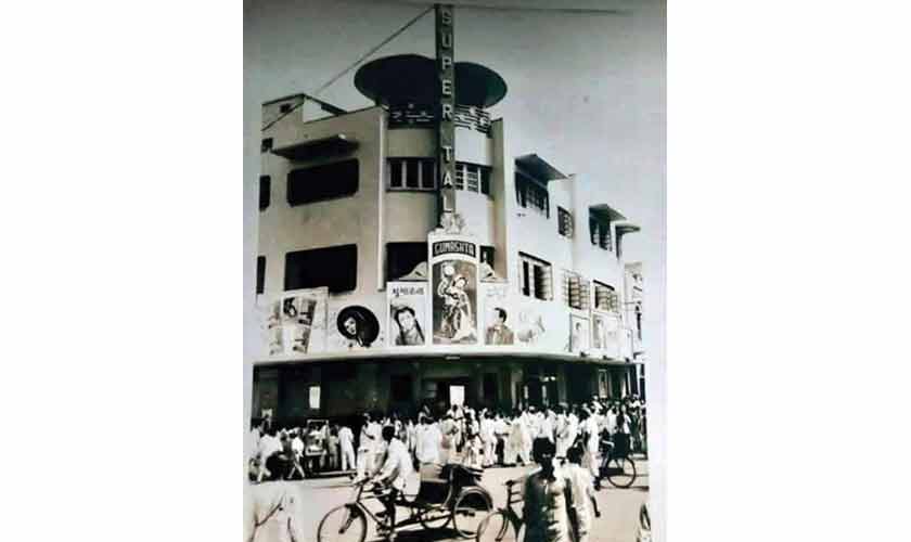 Super Cinema, Karachi. ---- Photo courtesy: Sindh Archives on Facebook