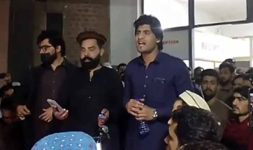 Violence against healthcare workers