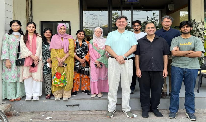 The author with some of his colleagues and students. — Photo by the author
