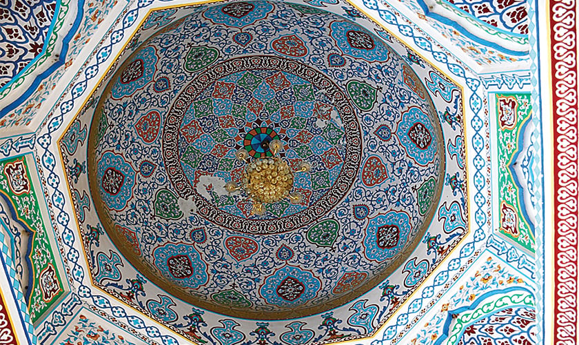 Painting on domed ceiling of entrance dome of the mosque.