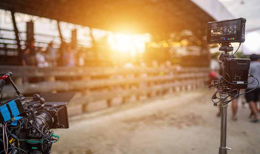 The AI  challenge  to cinema