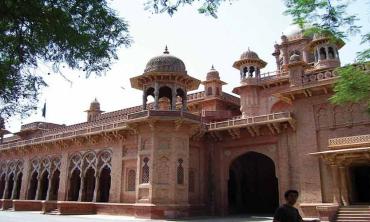 Where architecture, memory and narration began to overlap