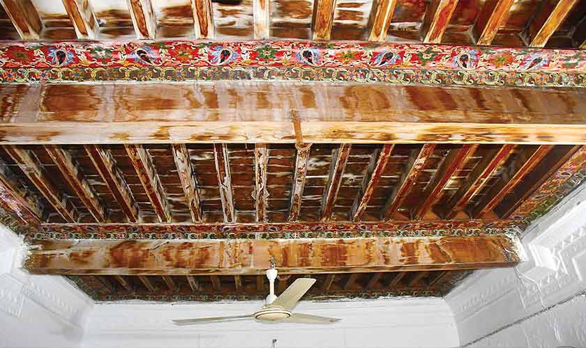 Wooden ceiling in the hosue of Raja Amir Akbar Janjua.