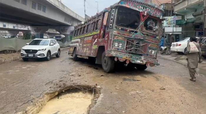 CM Murad sanctions Rs25bn for citywide road reconstruction