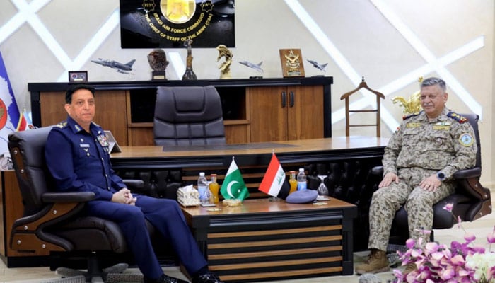 PAF ACM Zaheer Ahmed Babar Sidhu (left) calls on Iraqi Air Chief Mohanad Ghalib Mohammed during his official visit to Iraq. — ISPR
