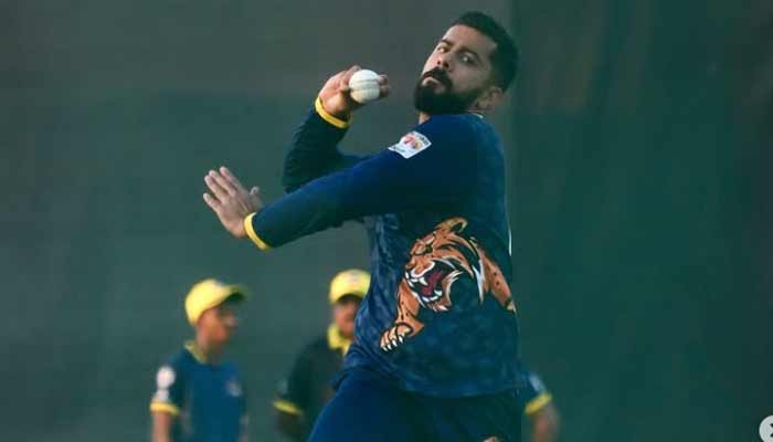 Pakistani origin USA pacer in action in an undated picture. — Instagram/@iamalikhan