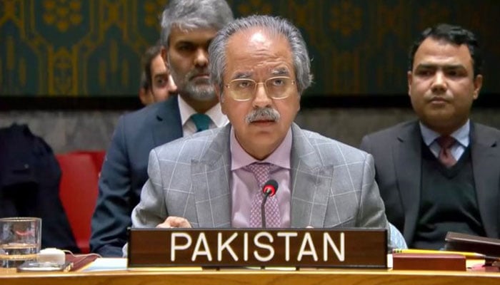 Pakistan’s Permanent Representative to the UN, Ambassador Asim Iftikhar Ahmad, speaking at the United Nations Security Council meeting on January 15, 2026. — X@PakistanUN_NY
