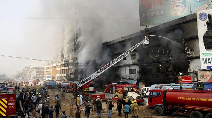 Sindh CM orders probe as Gul Plaza blaze fatalities rise to six