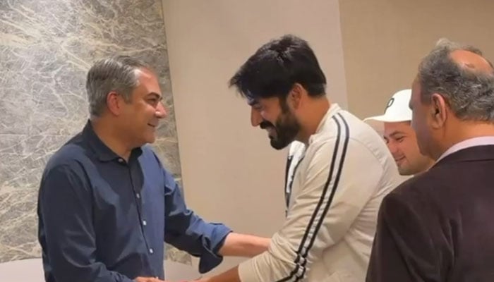 PCB Chairman Mohsin Naqvi meets Pakistan team in Colombo on February 15, 2026. — X@TheRealPCB