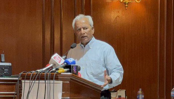 Pakistan Muslim League-Nawaz (PML-N) senior leader Nihal Hashmi addresses an event. — Facebook/File