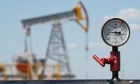 Oil Prices Head For Weekly Gains Despite US Licence On Russian Oil