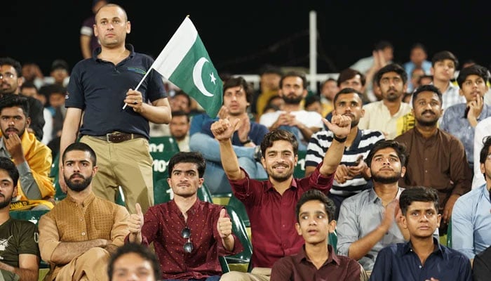 Cricket fans watch PSL 10 match between Peshawar Zalmi and Multan Sultans at the Rawalpindi Cricket Stadium in Rawalpindi on April 19, 2025. — X/@thePSLt20