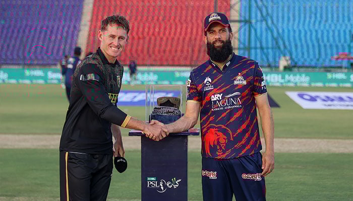 Hyderabad Kingsmen captain Marnus Labuschagne (left) and Karachi Kings Moeen Ali shake hands during the toss for their PSL 11 match at the National Bank Stadium in Karachi on April 11, 2026. — PSL