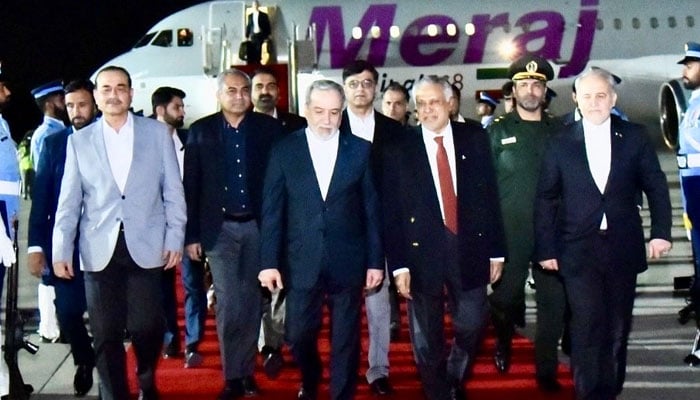 Iranian FM arrives in Islamabad as US confirms Kushner, Witkoff trip to  Pakistan