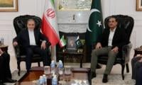 Iran's FM holds meeting with CDF Munir following return from Oman trip