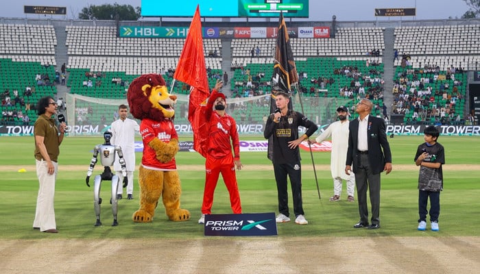 United win toss, decide to bowl against Kingsmen in Eliminator 2