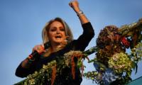 Singer Bonnie Tyler ´recuperating´ after emergency surgery in Portugal