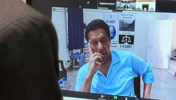 PTI leader alleges Imran lost vision in one eye