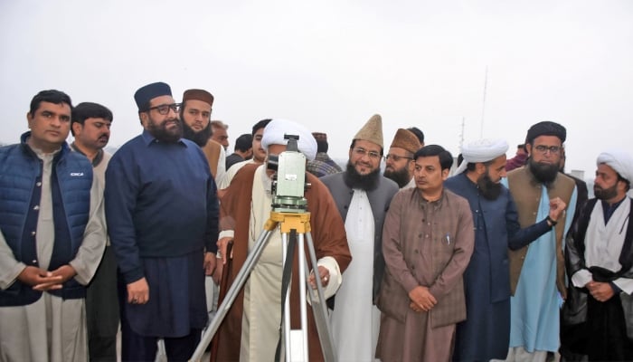 Members of Central Ruet-e-Hilal Committee sighting Shawwal moon in Lahore, March 19, 2026. — Online