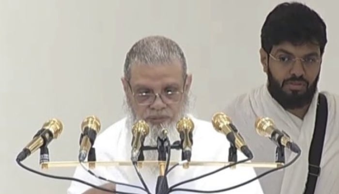 Sheikh Dr Ali Al Hudaify, the Imam of Al-Masjid an-Nabawi, is delivering a Hajj sermon at Namirah Mosque in Makkah on May 26, 2026. — Screengrab via Geo News