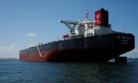 Crude gains as investors weigh peace talks against US strikes in southern Iran