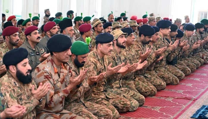 Chief of Defence Forces (CDF) and Chief of the Army Staff (COAS) Field Marshal Syed Asim Munir offers prayers after Eid ul Adha prayer with frontline troops deployed along the Western frontiers in Zhob on May 27, 2026. — ISPR