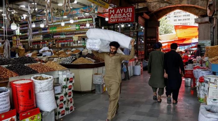 Islamabad orders revised business timings, sets 8pm closure for markets, malls