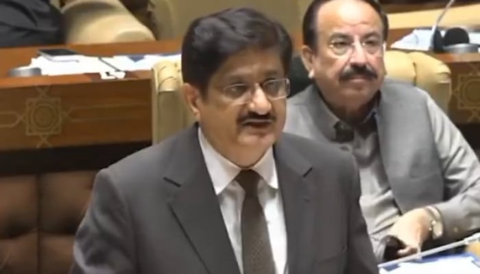 Sindh CM unveils Rs3.56tr budget, proposes 7% salary increase