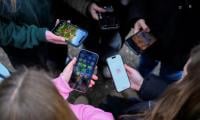 EU to ban social media for under 13s, curb access until 15